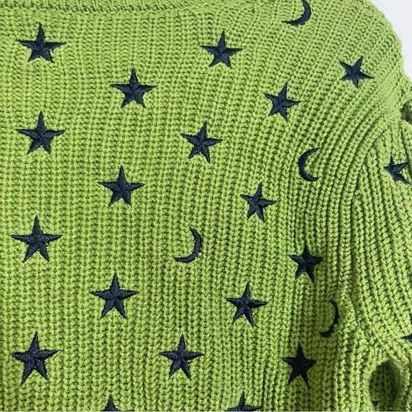 Green Star & Moon Sweater Women's Size M - Picture 3 of 3